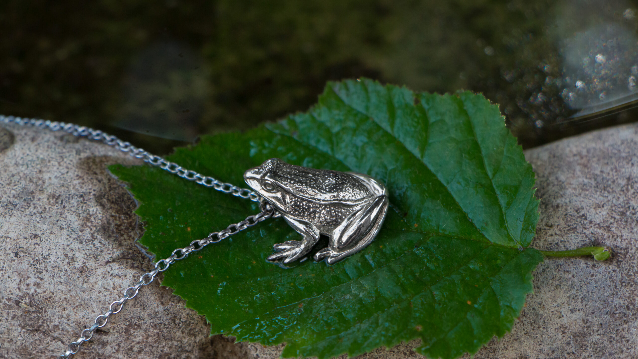 Woodland Frog Pendant - Image 2