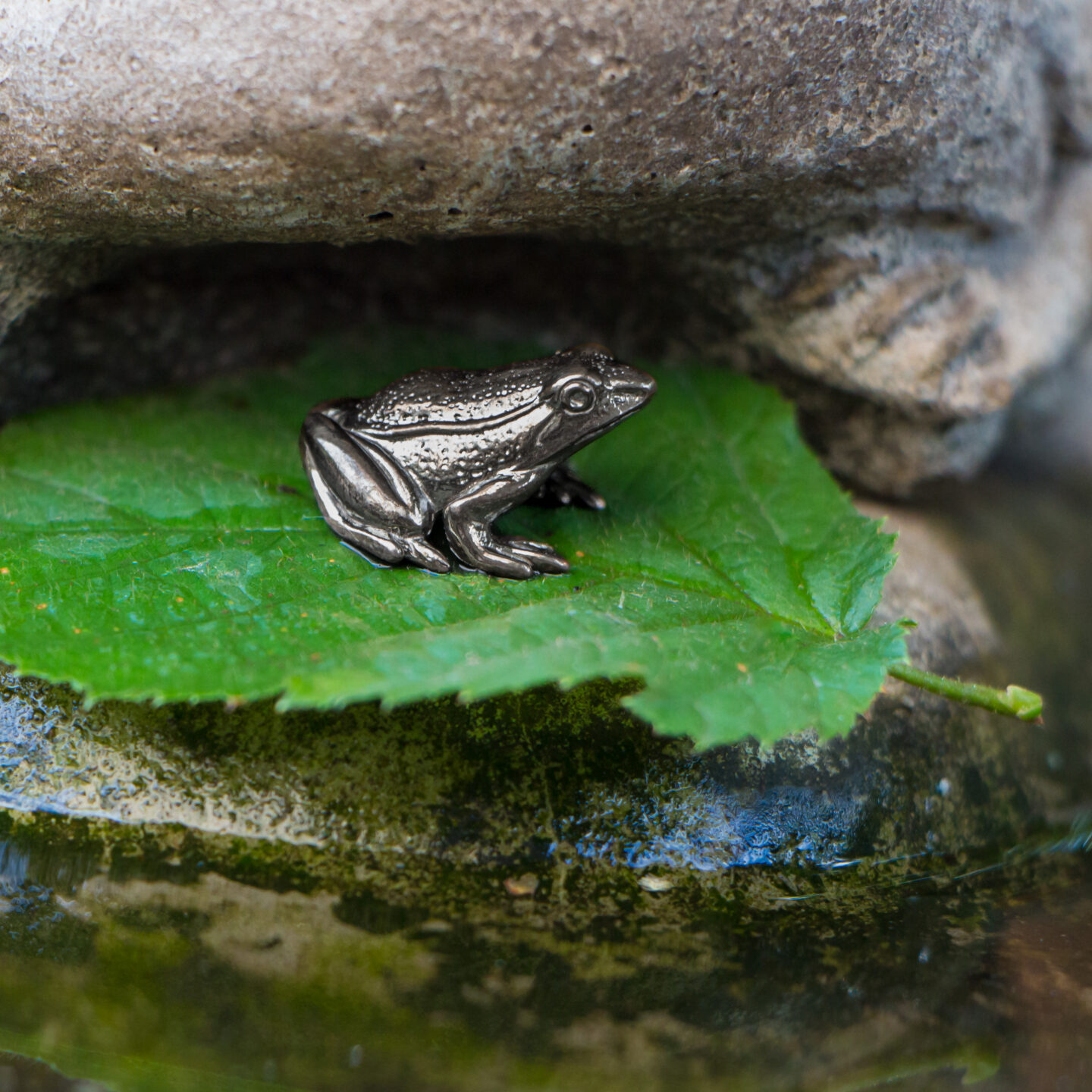 Woodland Frog Statuette