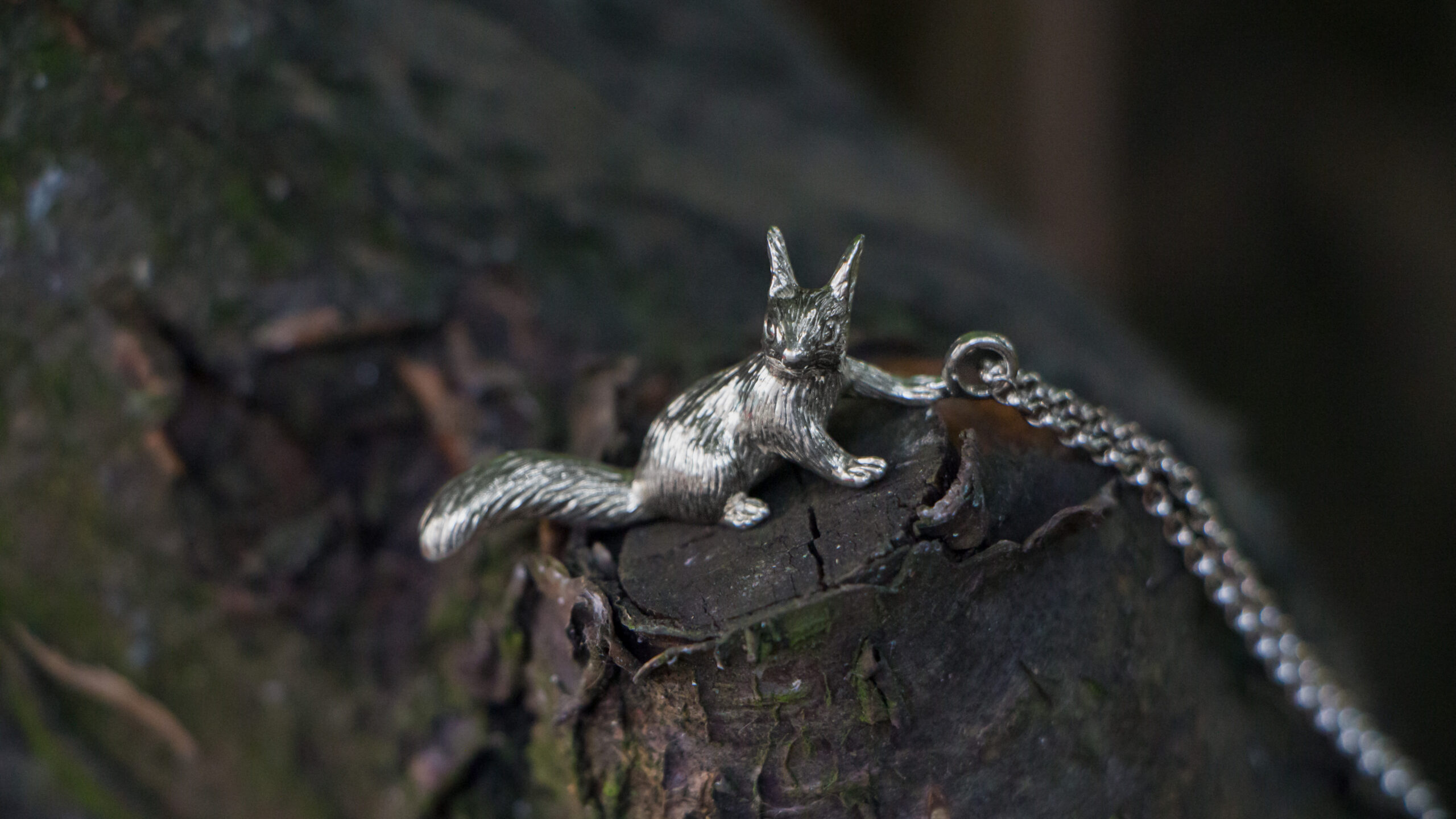 Red Squirrel Pendant (eco-silver) - Image 4