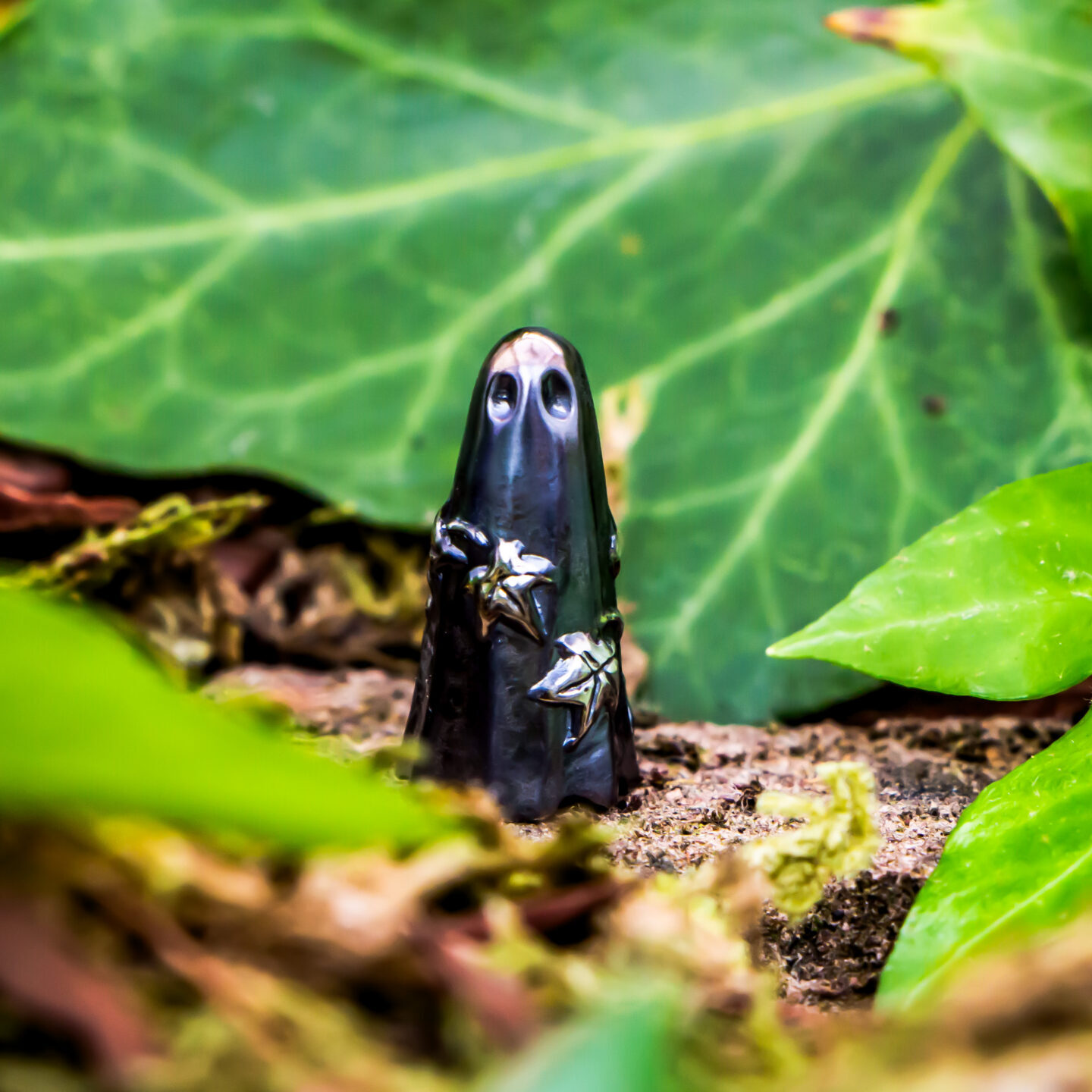 Ivy Secret - Garden Ghost